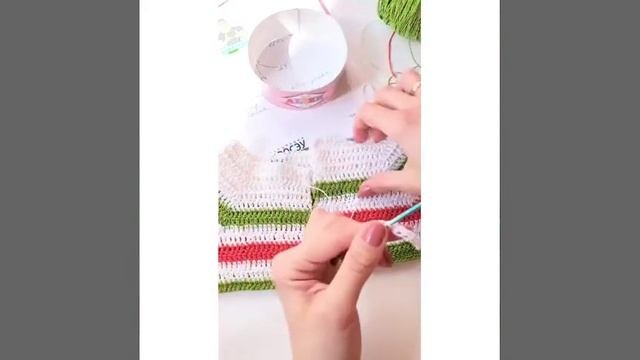 Реглан сверху крючком .Кардиган
