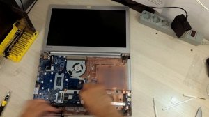 Замена аккумуляторной батареи ноутбука Lenovo IdeaPad 510-15IKB на китайскую копию с Ozon/Aliexpress