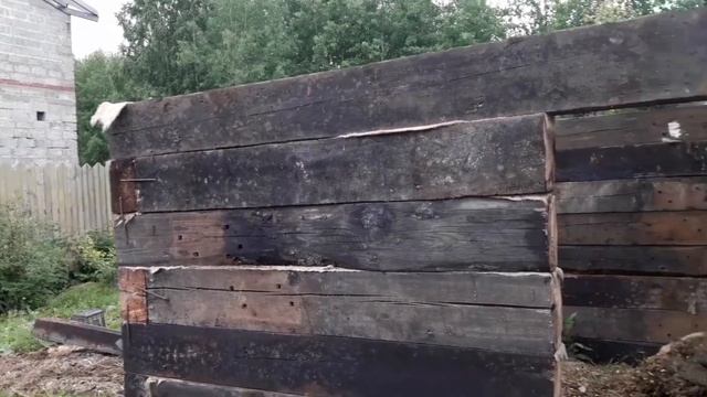 Готовим корову к отелу.Муж строит курятник из шпалы!