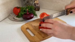 Салат с красной фасолью и консервированной скумбрией