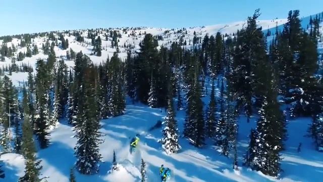 Шикарное катание снегоходчиков на Ергаках смотреть онлайн