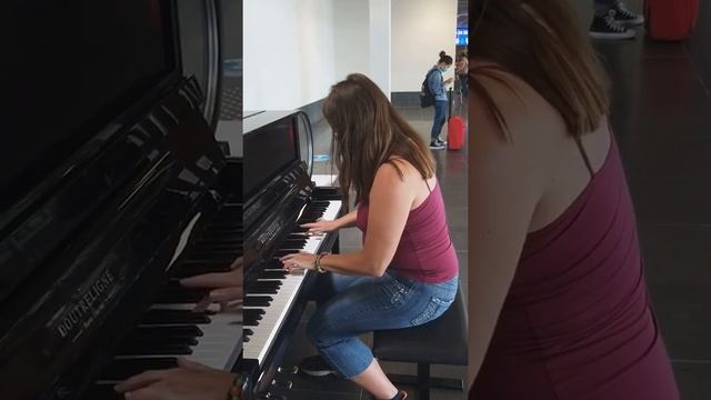 Piano in Charleroi Airport