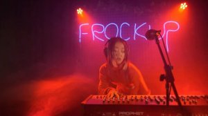 Elle Shimada - Moon || 月光 (FROCKUP Live)