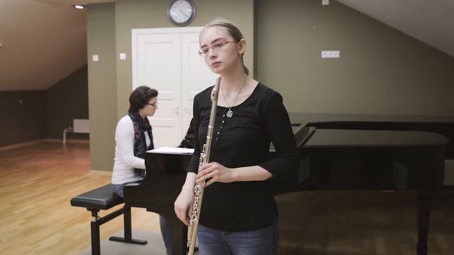 Carl REINECKE. Flute Concerto in D major, 1 mvt.