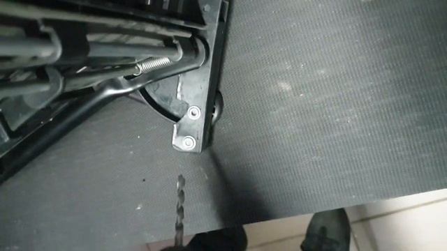 Замена механизма регулировки спинки в прогулочно блоке коляске смотреть онлайн