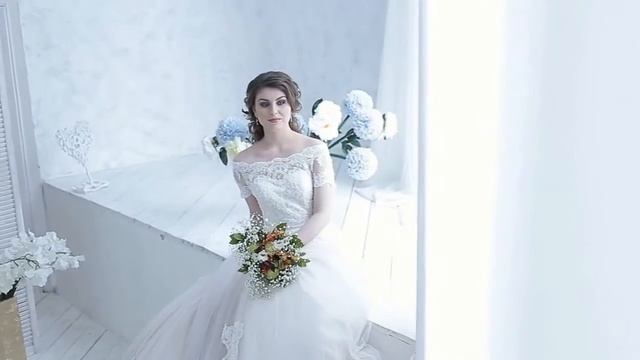 Свадебный образ от Elena Ray. Валерия и Александр 2016 смотреть онлайн