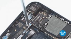 Замена ШЛЕЙФА НА КНОПКУ ВКЛЮЧЕНИЯ И РЕГУЛИРОВКУ ГРОМКОСТИ IPHONE 5.
