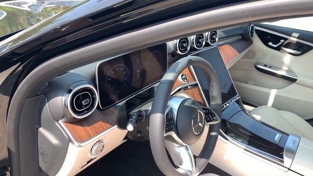 2023 Mercedes-Benz C-Class C 300 Sedan | Video Tour with Bob смотреть онлайн