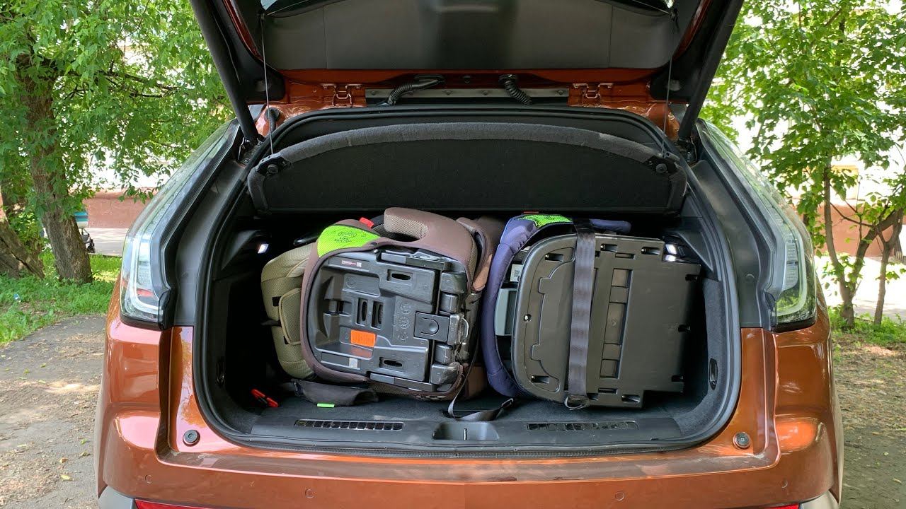 Cadillac XT4 в семье смотреть онлайн