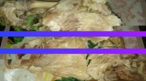 Отварная свиная рулька на обед