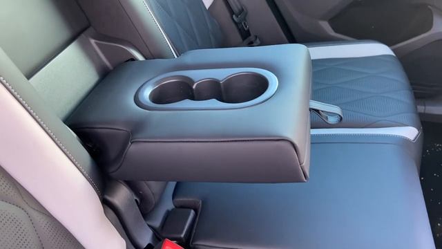 Volkswagen Tiguan - новый дизайн салона с 3D эффектом [ПЕРЕТЯЖКА TIGUAN В ЭКОКОЖУ 2022]