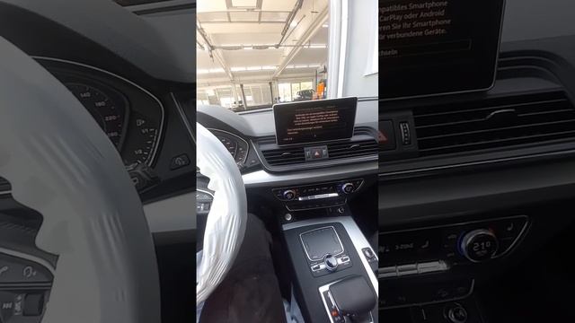 Audi Q5 e-Tron приехала на замену масла. #car #auto #авторемонт #авто #avto #машина #audi #quatro