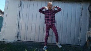 ?Танец под песню Жужужу-Юля Гаврилина?