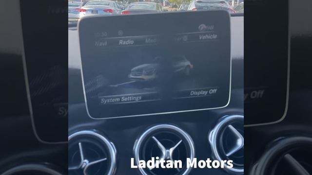 Display Panel of the 2019 Mercedes-Benz GLA 250 4MATIC смотреть онлайн