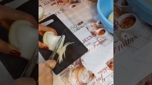 Очень вкусный "Китайский салат с древесными грибами, фунчозай и свининой",на любой стол