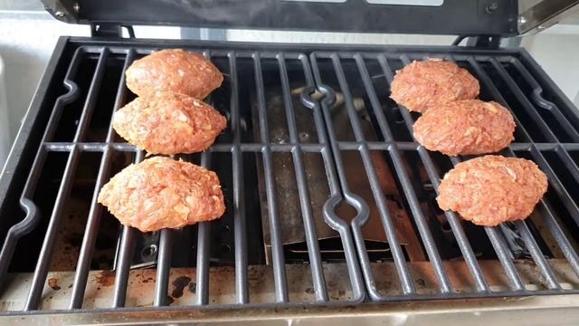 И СНОВА ГАЗОВЫЙ ГРИЛЬ В ДЕЛЕ смотреть онлайн