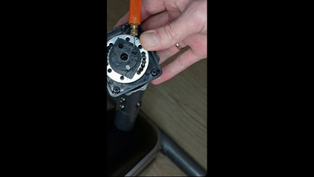 Сломался велотренажер, не переключаются скорости, ремонт фиксатора скоростей на велотренажере bc1640 смотреть онлайн