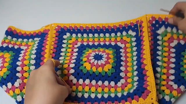 Make This Trendy Crochet Square Bag NOW | How To Crochet Bag | Granny Square Bag