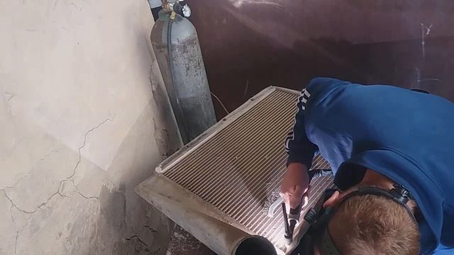 Пробую заварить интеркулер .