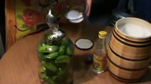 Рецепт хрустящих огурцов на зиму - самый вкусный рецепт маринованных огурцов!