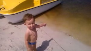 Пляж ребенок бегает по воде#KidsKiruha