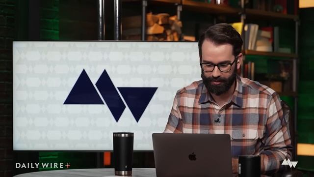 Best Buy Releases Subtly Woke Football Commercial смотреть онлайн