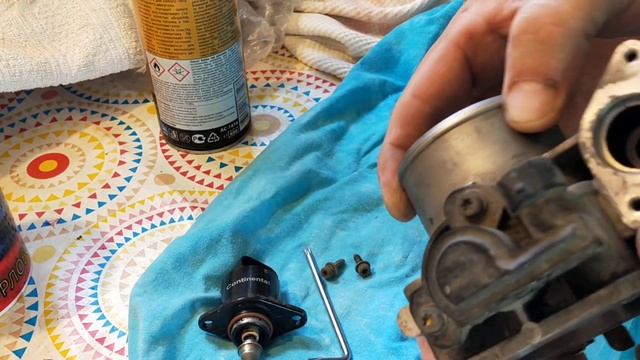 Чистим дроссельную заслонку на автомобиле ДЖИЛЛИ МК КРОСС !!! смотреть онлайн