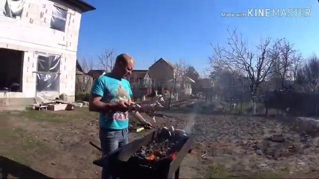 Готовим крылья на углях смотреть онлайн