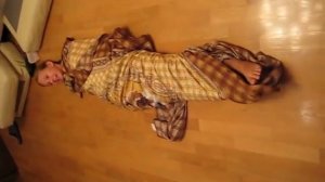 папа запеленал меня!!!!