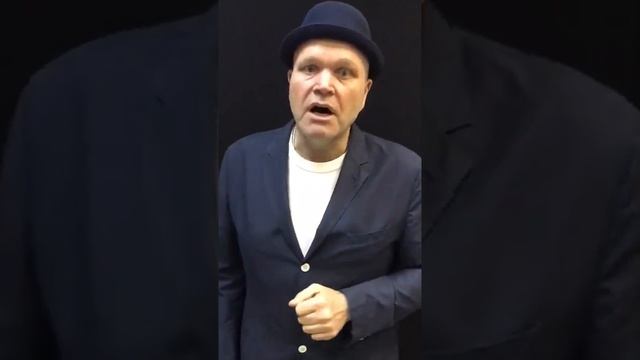 Едут в купе мужчина и женщина...Анекдот