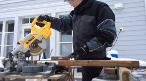 Akkujiirisaha Dewalt DCS777T2 Flexvolt 54 V testissä