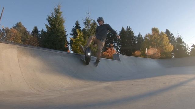 Best Original EUC Tricks More SSR PEDAL GRINDS (Miniramp) #BAE KS14D w FAILS смотреть онлайн