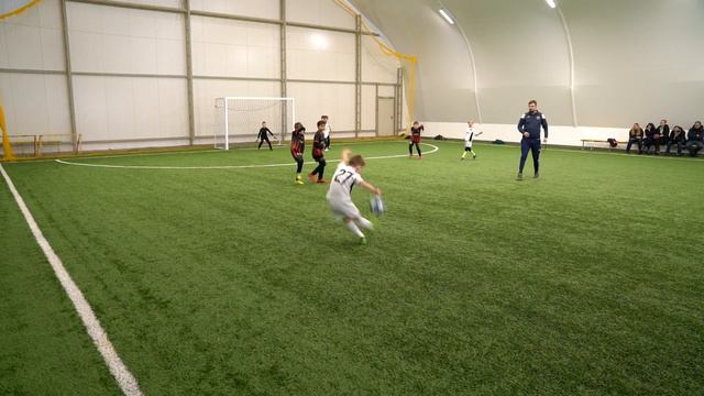 Зимний чемпионат ФК АЛЬФА & ЗОЛОТОЙ МЯЧ первый тайм смотреть онлайн