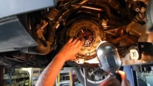 Removal of 2010 VW Golf TDI 6spd Manual Transmission and Clutch