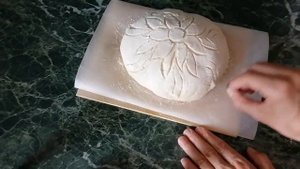 Украшение хлеба. Узор на хлебе.