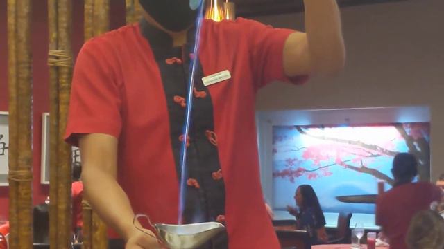 Необычный "огненный" десерт... смотреть онлайн