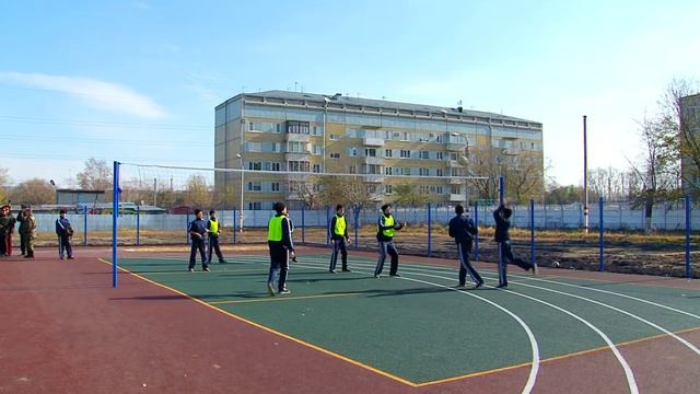 Спортсменам кадетского корпуса сегодня подарили новый стадион смотреть онлайн