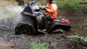 Оборвало передний шруз Polaris sportsman 800
