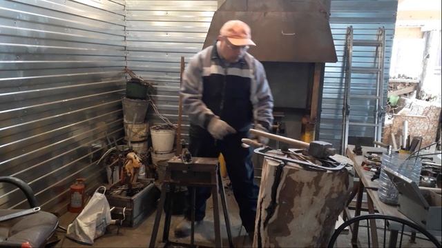 Как просто насадить молоток на рукоятку для кузнечного дела, тонкости, детали и почему без клея смотреть онлайн