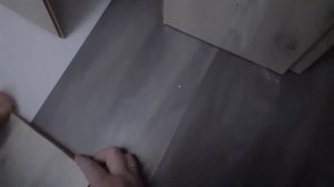 Уложила ламинат на балконе