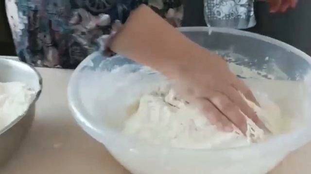 Супер тесто! за пять минут. Пирожки как у бабушки. смотреть онлайн