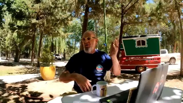 💥 EN LA MITAD DE LA RUTA 40 🚀 VIVO CHOS MALAL (primer parte) смотреть онлайн