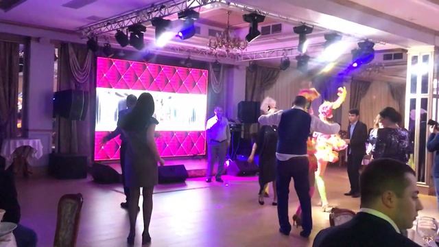 Бразильские танцы на празднике | Ресторан Татев, Москва // ЛИНДА ШОУ