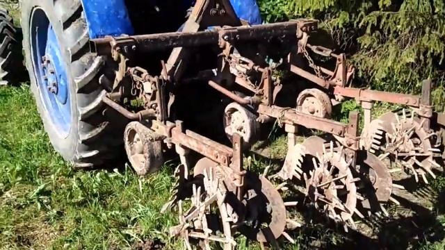Т 40 АМ Ёжики, окучиваю картошку. смотреть онлайн