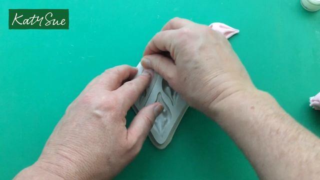 Fabric Puff Effect Large & Small 2-in-1 Mould For Cake Decorating смотреть онлайн