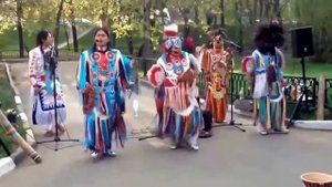 Эти ребята так бодренько зажигают. Индейцы Перу в Москве.