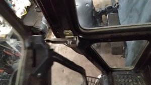 Фиксатор двери МТЗ