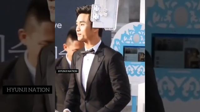 Kim Soo Hyun Seo Yea Ji Red Carpet смотреть онлайн