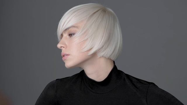 Классическое каре с челкой. Умная стрижка SS2020-21