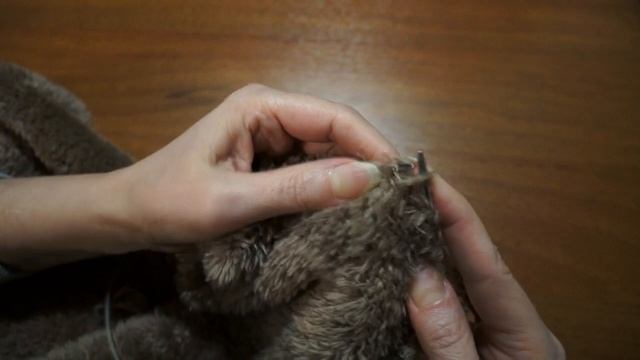 Вязаный комбинезон для собаки или кошки спицами смотреть онлайн